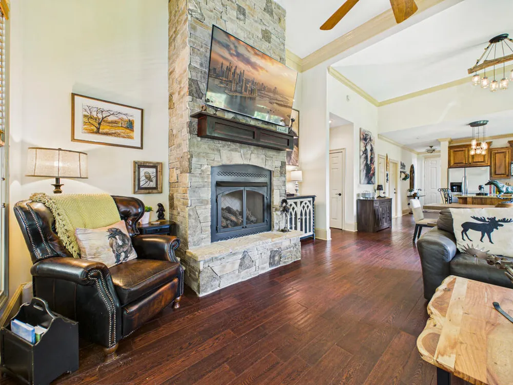 476 Licklog Ridge Hayesville, NC 28904