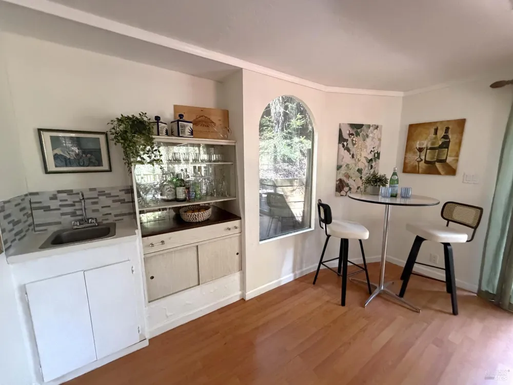 7233 Harmon Avenue Guerneville, CA 95446