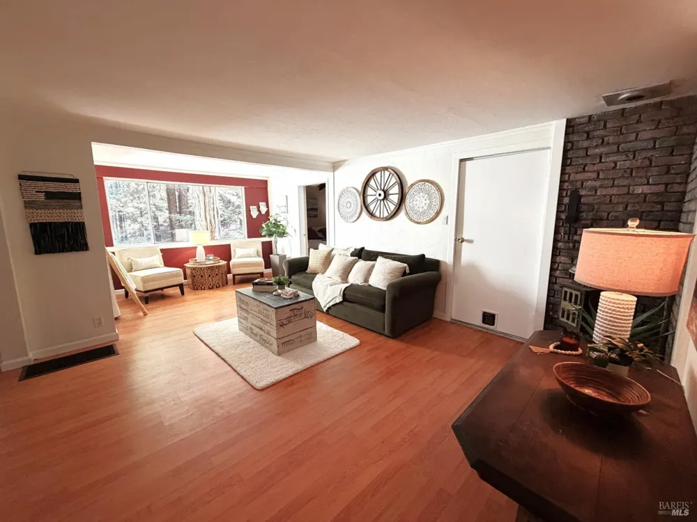 7233 Harmon Avenue Guerneville, CA 95446