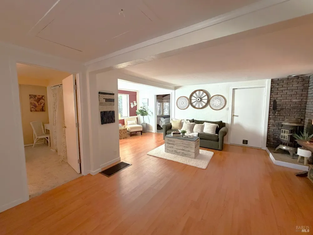 7233 Harmon Avenue Guerneville, CA 95446
