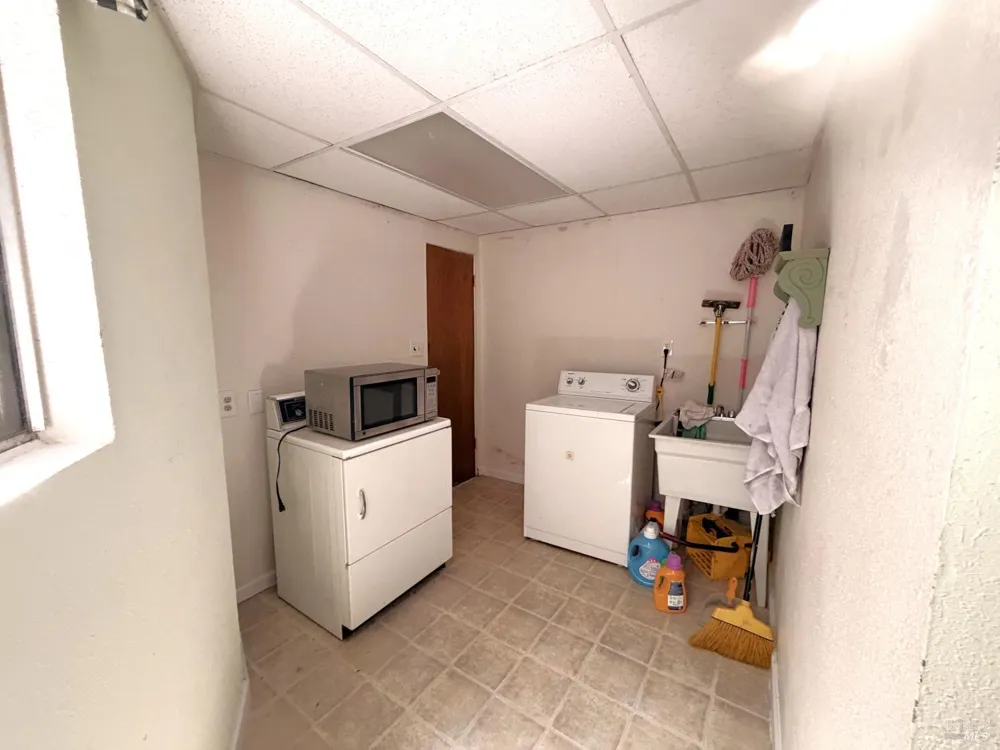 7233 Harmon Avenue Guerneville, CA 95446