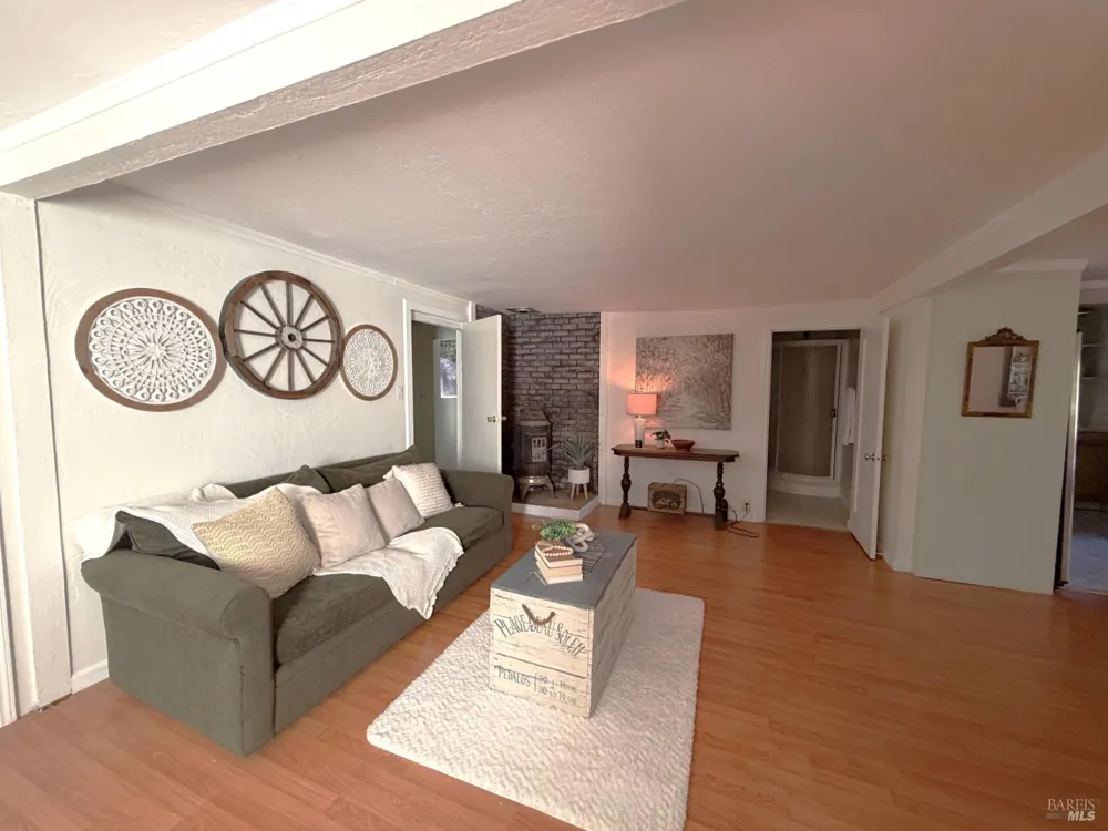 7233 Harmon Avenue Guerneville, CA 95446