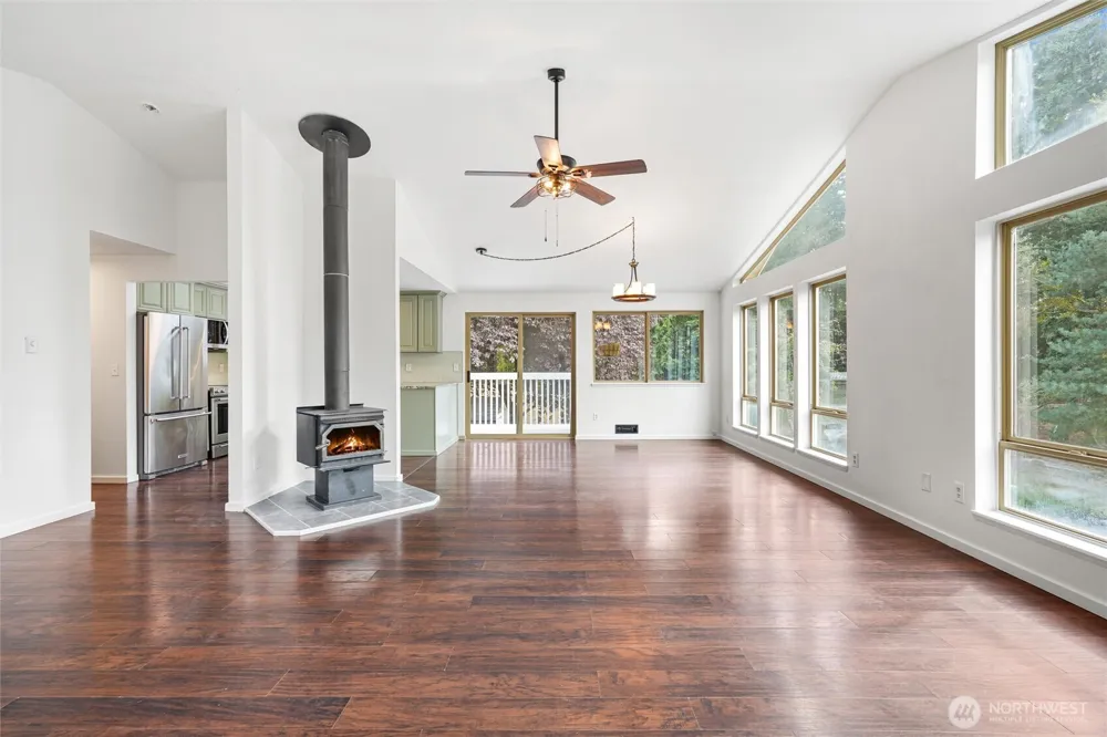 937 Rowe Road Camano Island, WA 98282