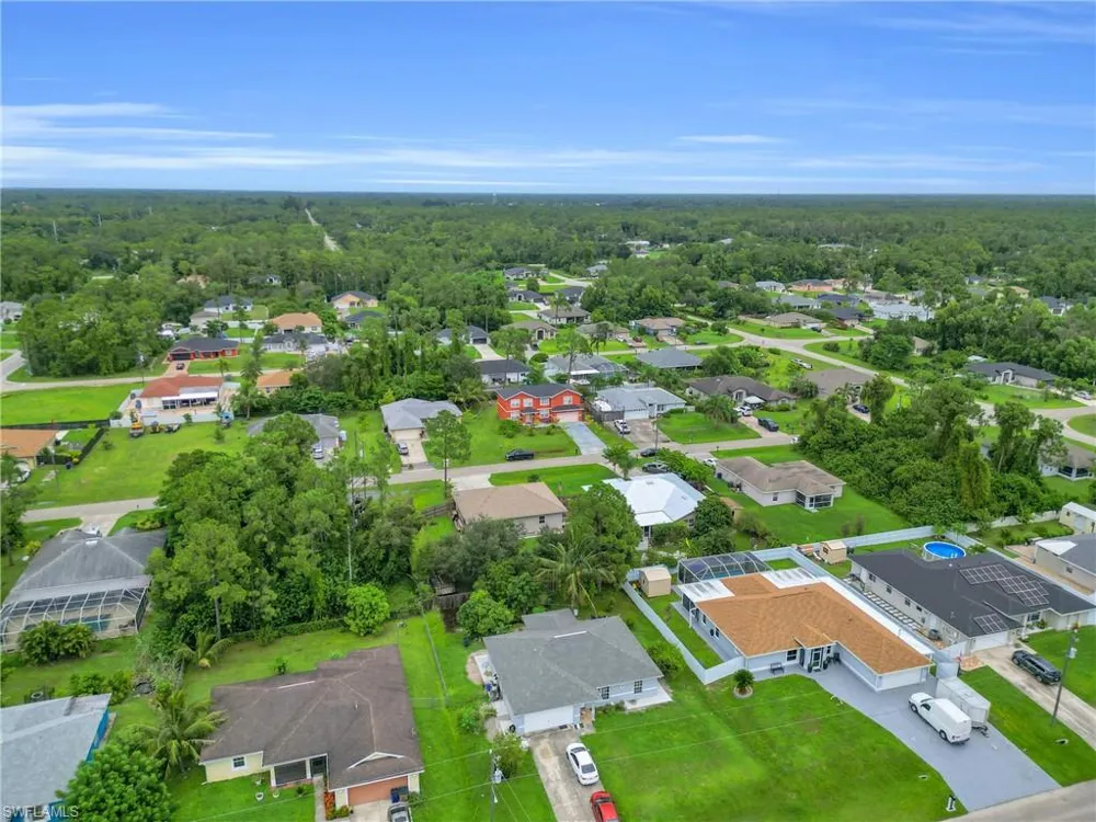 5562 Benton Street Lehigh Acres, FL 33971