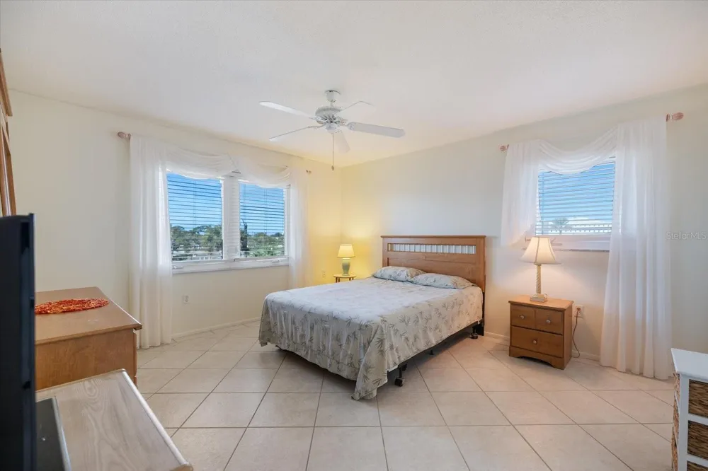 649 TAMIAMI TRAIL S #301 Venice, FL 34285