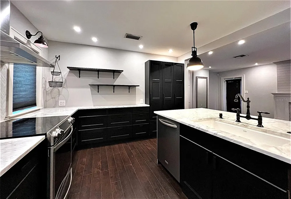 7830 46TH WAY Pinellas Park, FL 33781