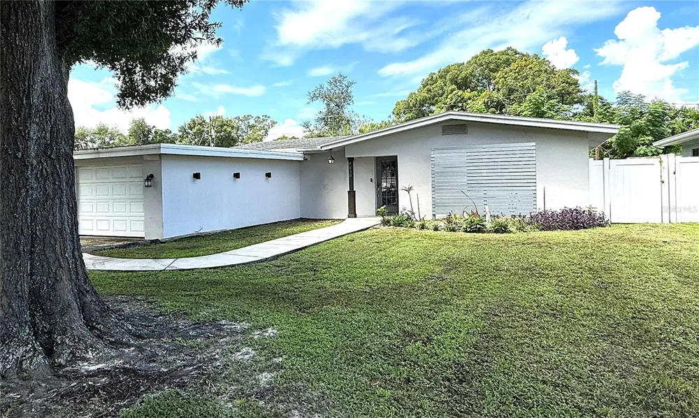 7830 46TH WAY Pinellas Park, FL 33781
