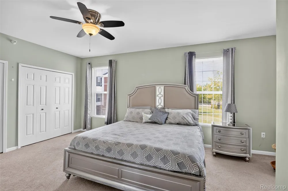 1006 W Summerfield Glen Circle Scio Township, MI 48103