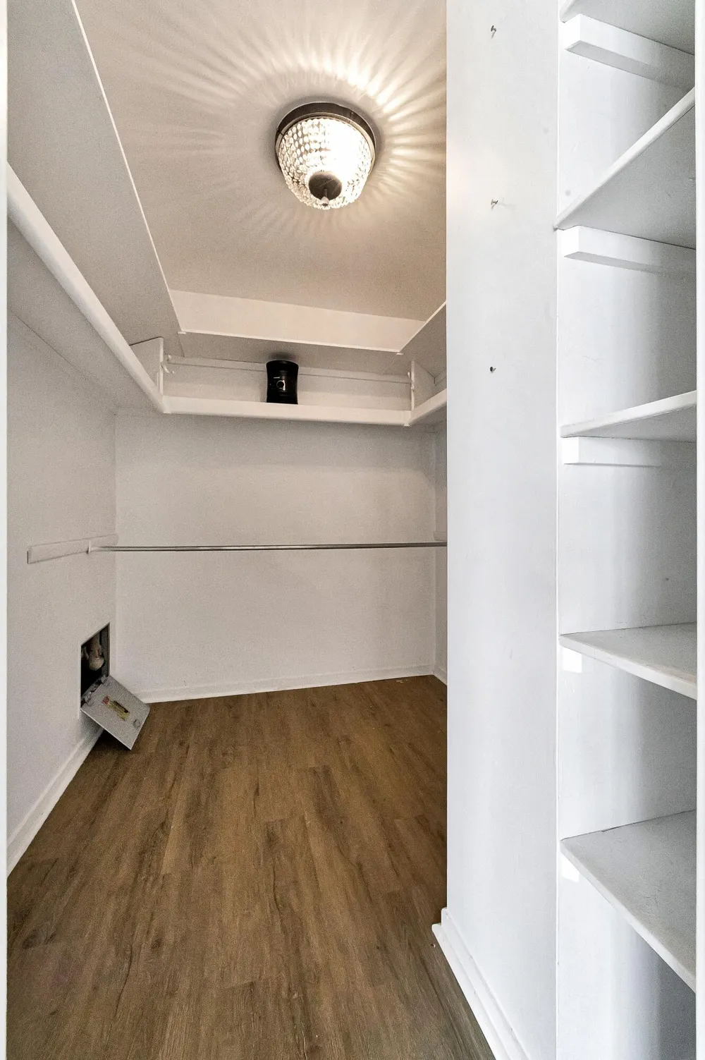 8200 E Jefferson Avenue #610 Detroit City, MI 48214