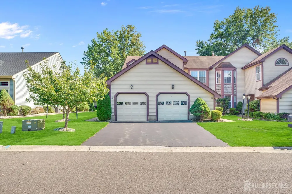 8 Ingram Drive #D Monroe, NJ 08831