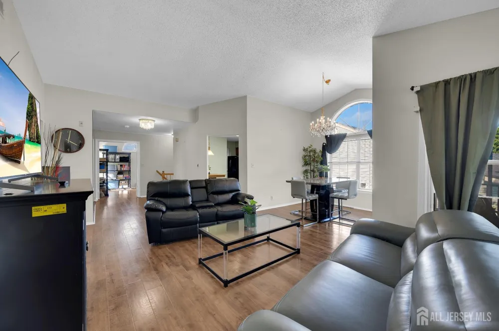 8 Ingram Drive #D Monroe, NJ 08831
