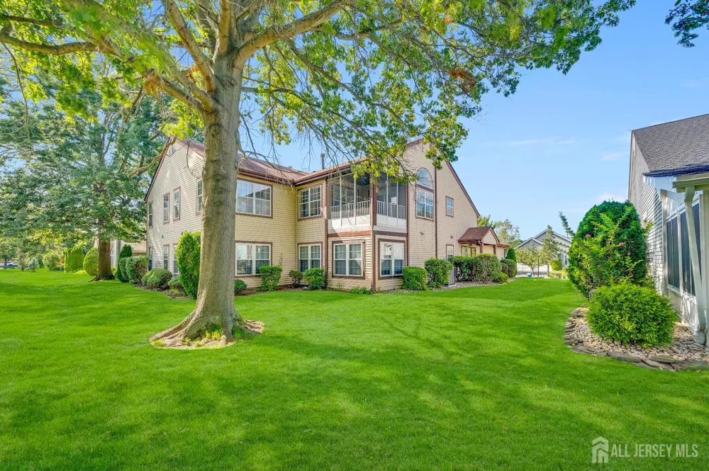 8 Ingram Drive #D Monroe, NJ 08831