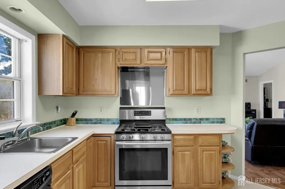 8 Ingram Drive #D Monroe, NJ 08831
