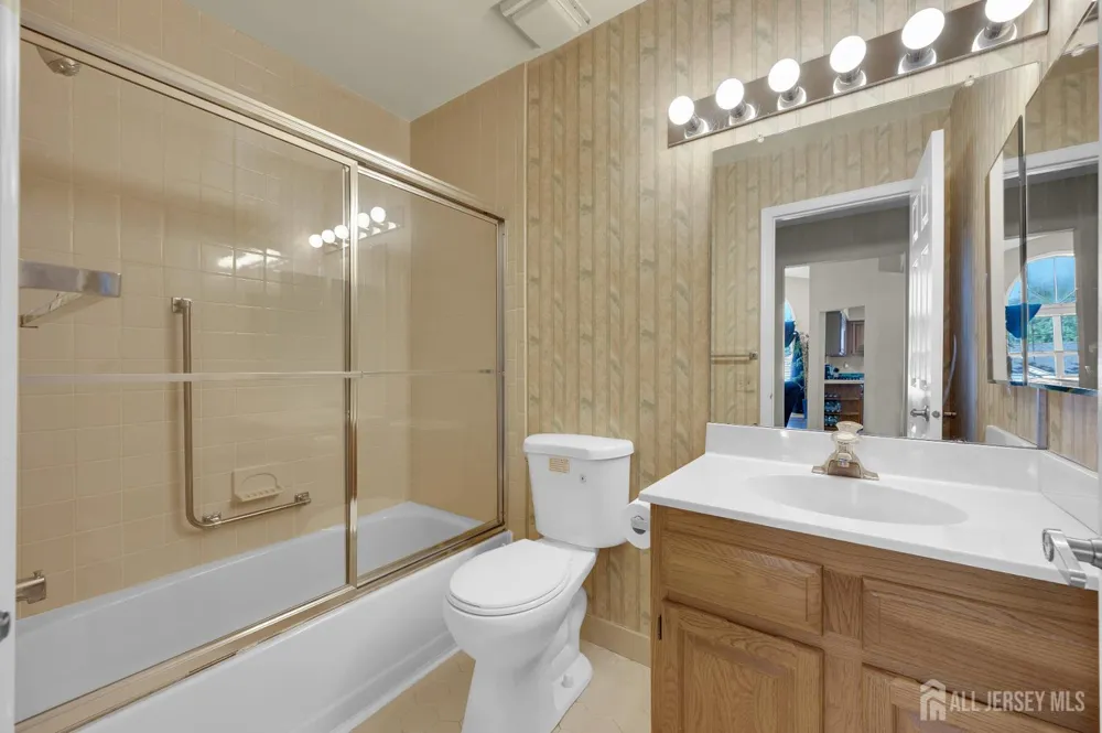 8 Ingram Drive #D Monroe, NJ 08831