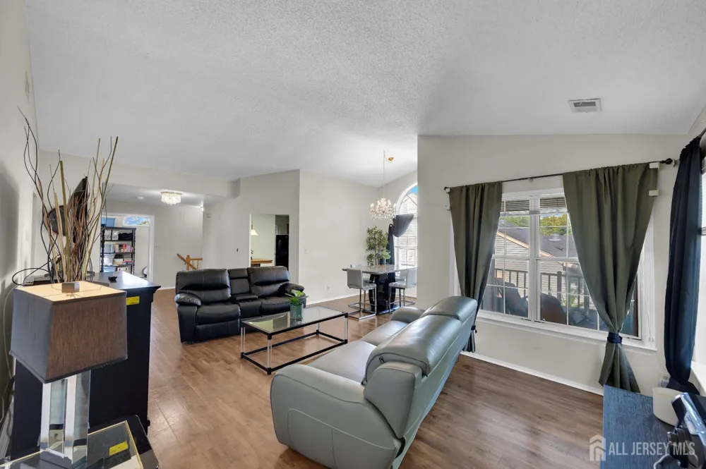 8 Ingram Drive #D Monroe, NJ 08831