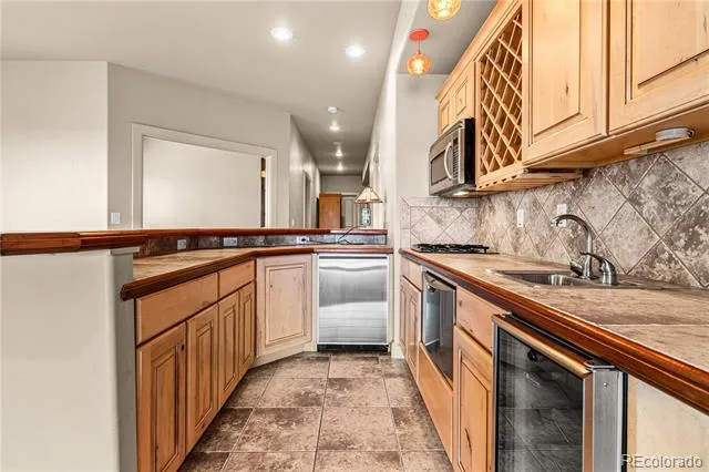 50 Aberdeen Bluff Pueblo, CO 81004