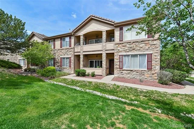 22920 E Roxbury Drive #E Aurora, CO 80016