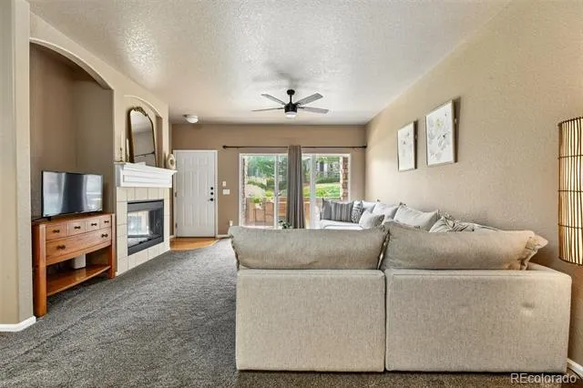 22920 E Roxbury Drive #E Aurora, CO 80016