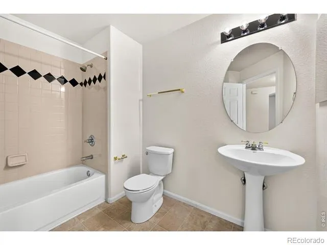 1703 Whitehall Drive #5D Longmont, CO 80504