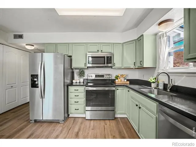 1629 S Deframe Street #B8 Lakewood, CO 80228