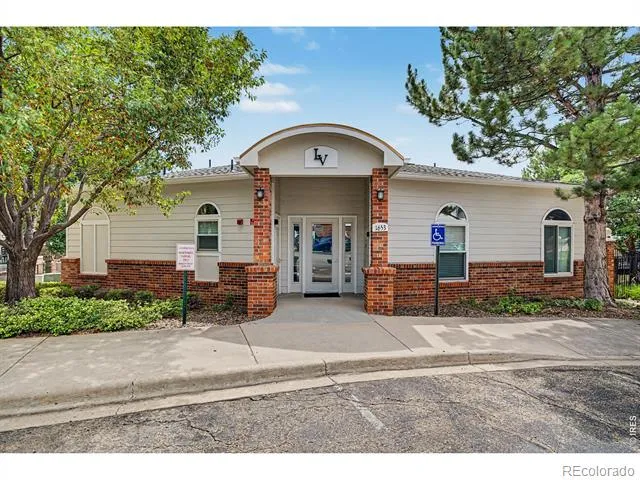 1629 S Deframe Street #B8 Lakewood, CO 80228