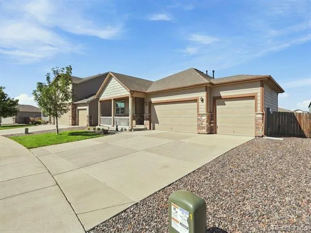 904 Charlton Drive Windsor, CO 80550