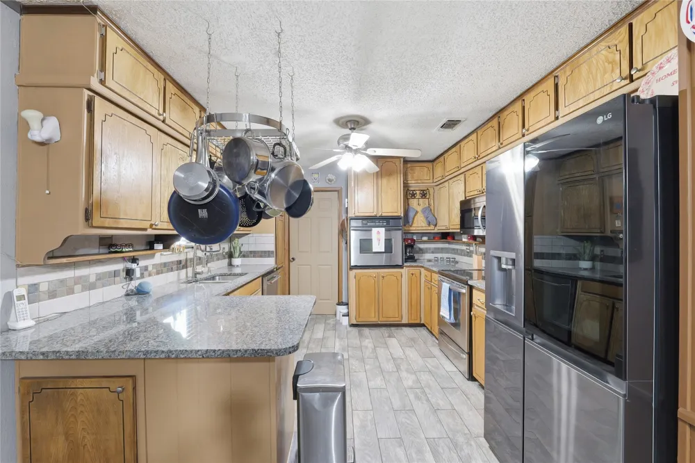 3741 County Road 423 Cleburne, TX 76031