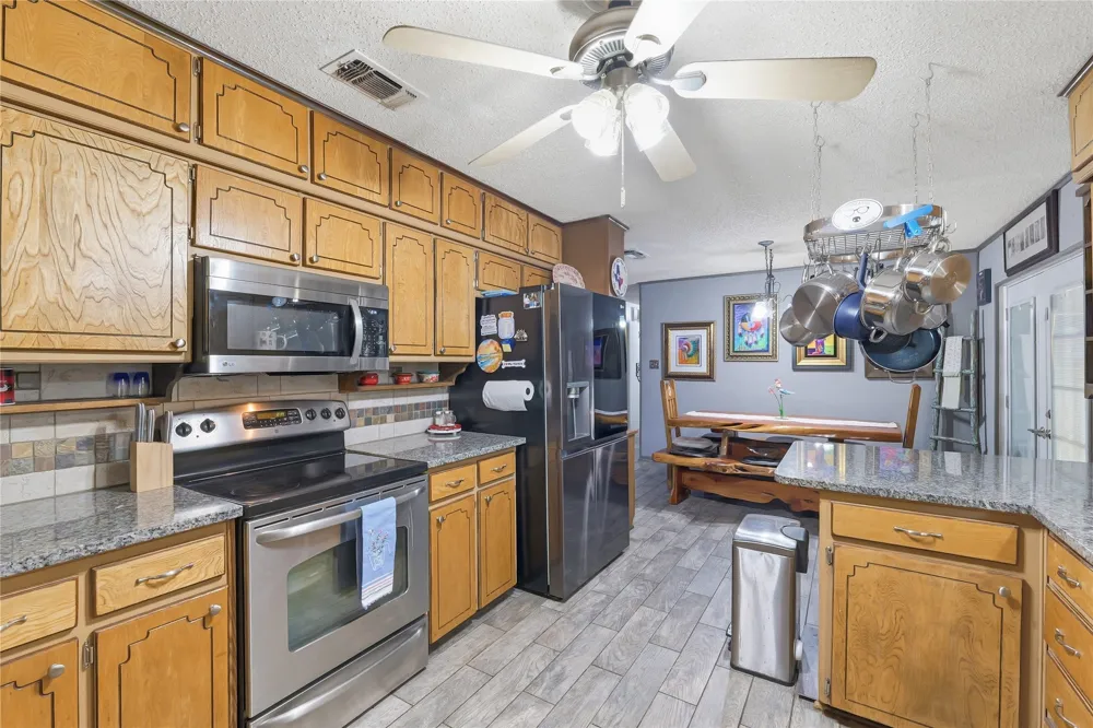 3741 County Road 423 Cleburne, TX 76031