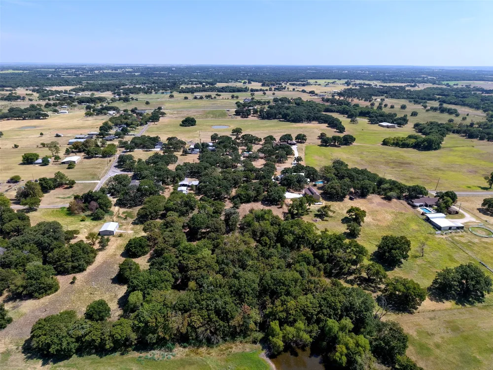 3741 County Road 423 Cleburne, TX 76031