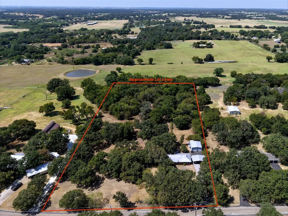 3741 County Road 423 Cleburne, TX 76031