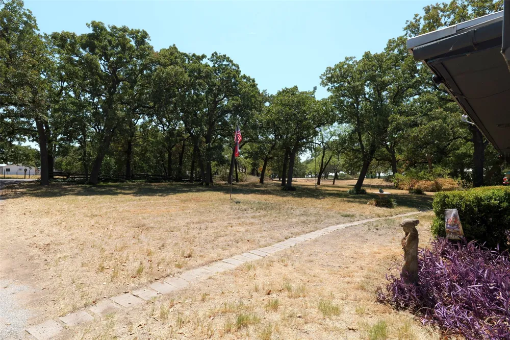 3741 County Road 423 Cleburne, TX 76031