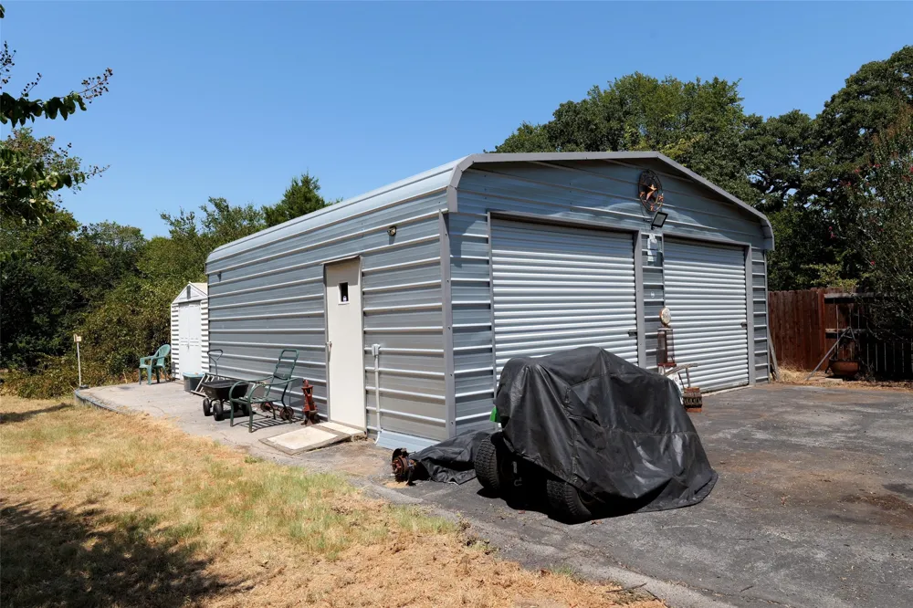 3741 County Road 423 Cleburne, TX 76031