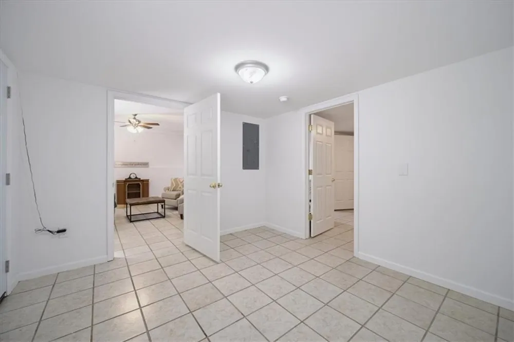 7425 Hickory Bluff Drive Cumming, GA 30040