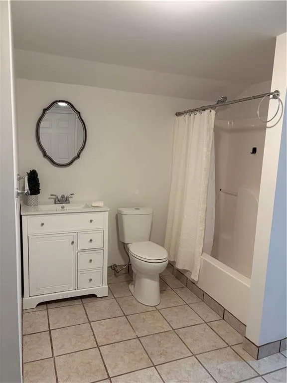 7425 Hickory Bluff Drive Cumming, GA 30040