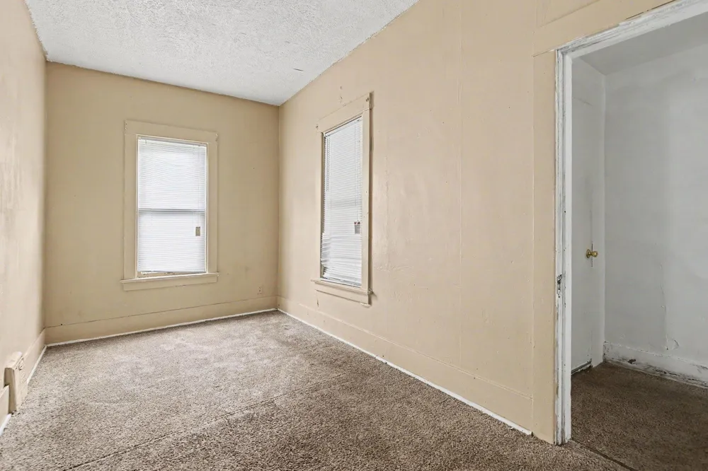 549 E Britain Avenue Benton Harbor, MI 49022