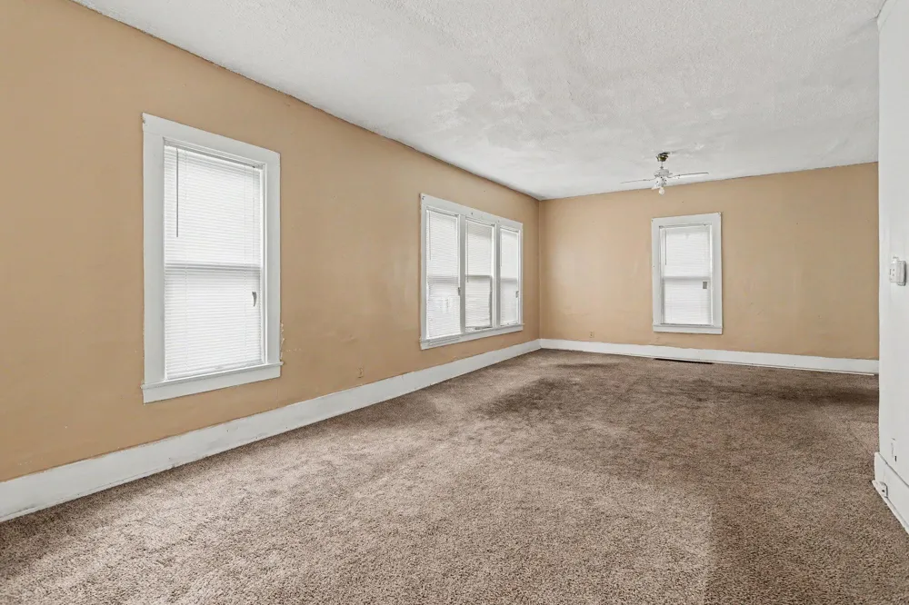 549 E Britain Avenue Benton Harbor, MI 49022