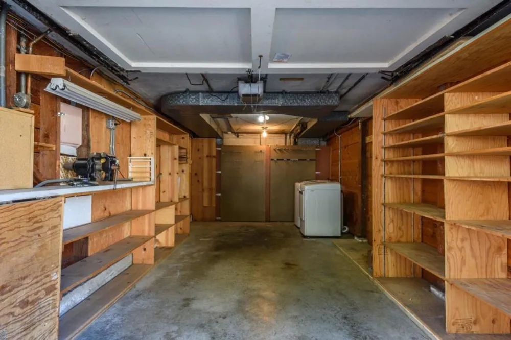 230 Eaton Road San Mateo, CA 94402