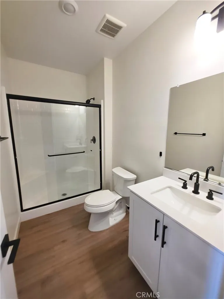 27589 Sanctuary Court Valencia, CA 91381