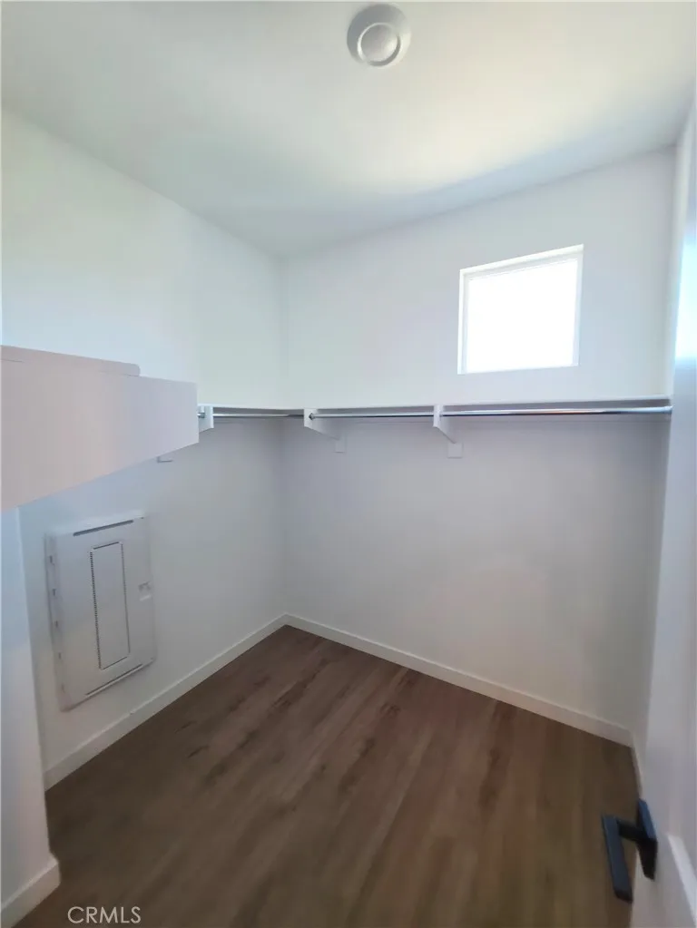 27589 Sanctuary Court Valencia, CA 91381