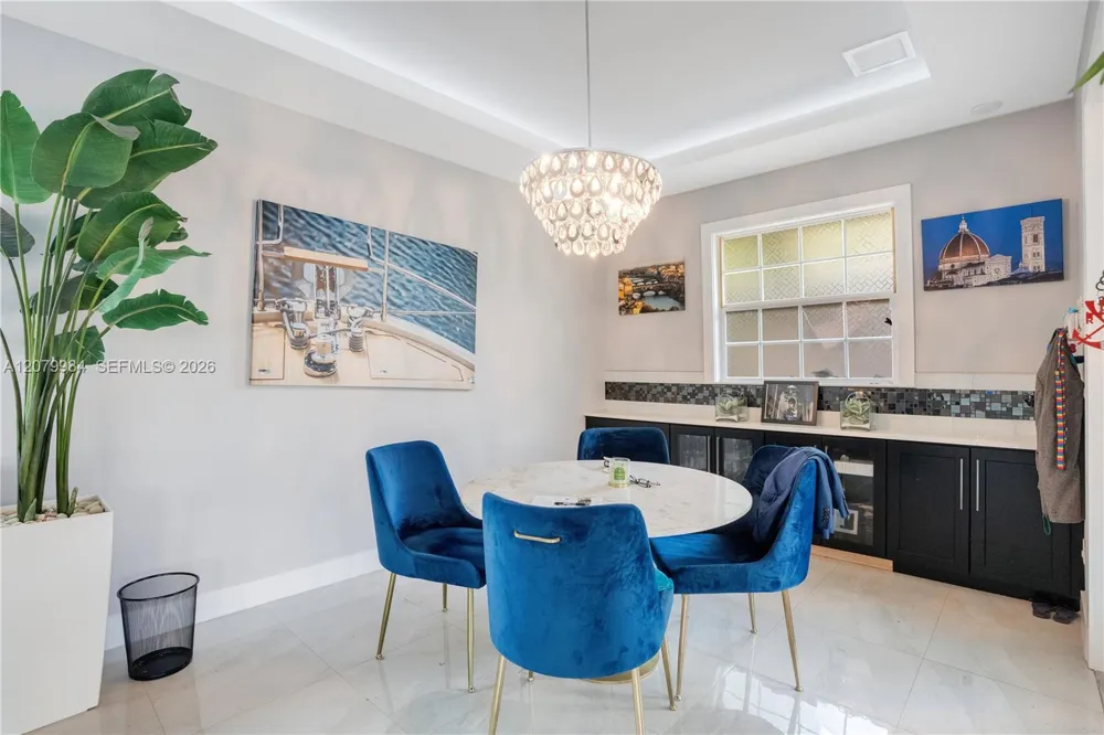 555 Peachtree Road Orlando, FL 32804