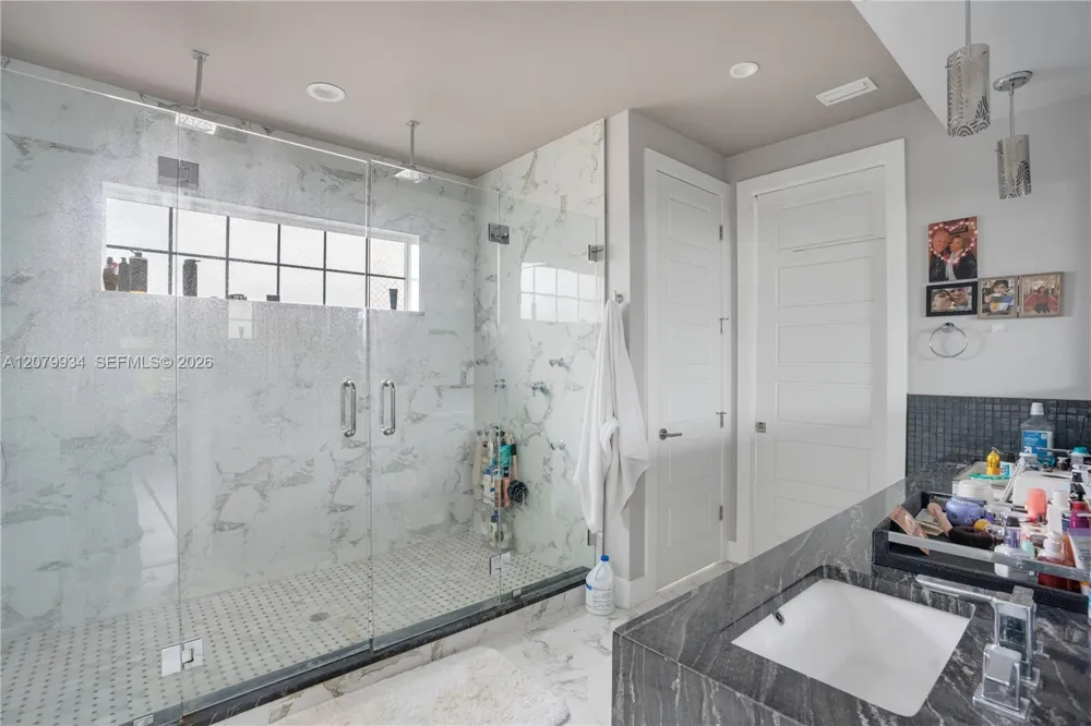555 Peachtree Road Orlando, FL 32804