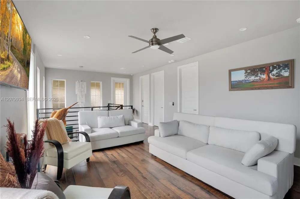 555 Peachtree Road Orlando, FL 32804