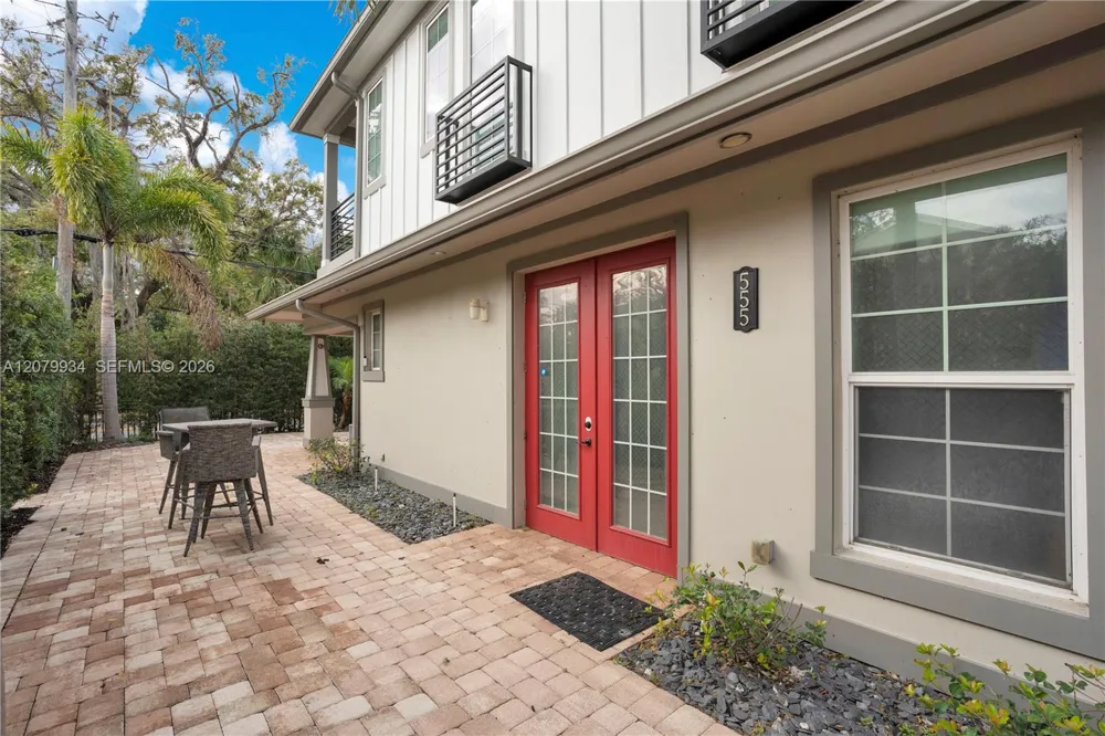 555 Peachtree Road Orlando, FL 32804