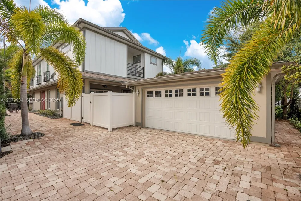 555 Peachtree Road Orlando, FL 32804