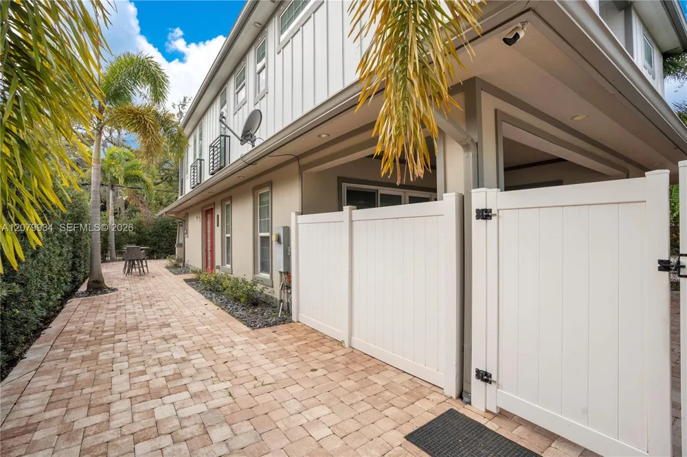 555 Peachtree Road Orlando, FL 32804