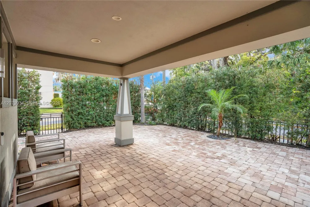 555 Peachtree Road Orlando, FL 32804