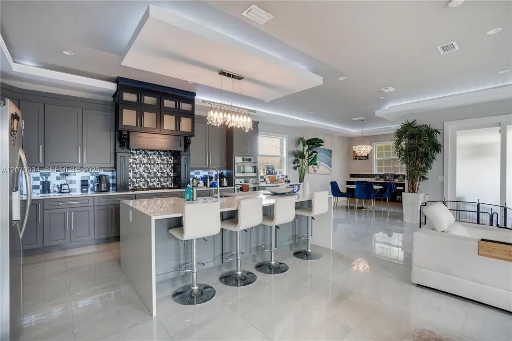 555 Peachtree Road Orlando, FL 32804
