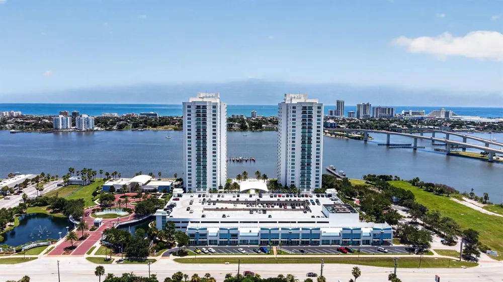 231 RIVERSIDE DRIVE #1108-1 