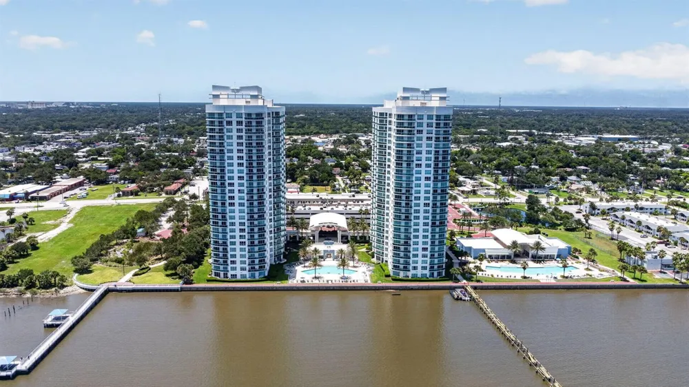 231 RIVERSIDE DRIVE #1108-1 