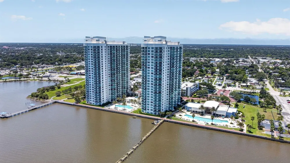 231 RIVERSIDE DRIVE #1108-1 